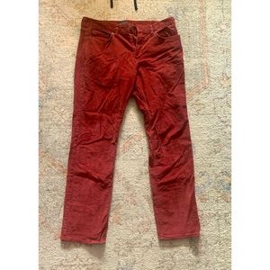 Men Red corduroy pants 32x30. LIKE NEW. Banana republic